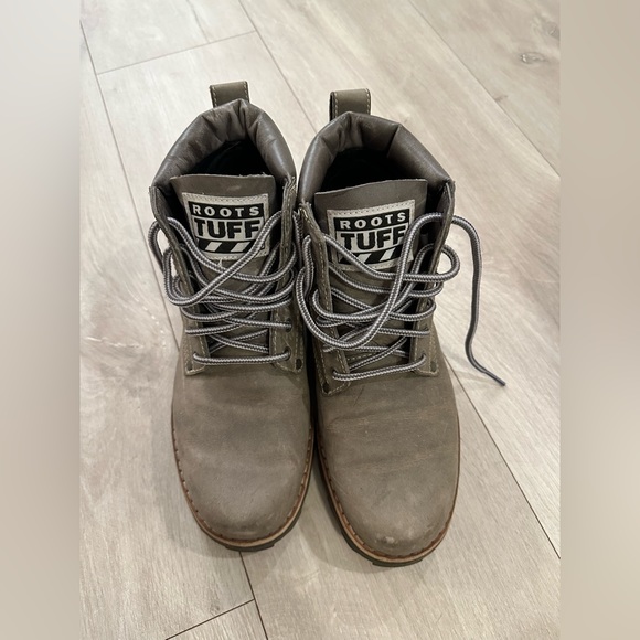 Roots winter boots - Picture 2 of 3